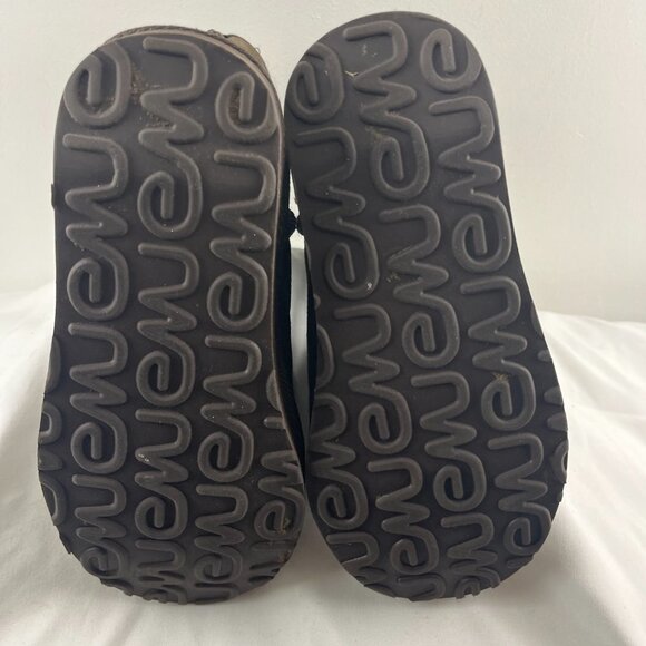 Emu Dark Brown Sheepskin Boots - Picture 7 of 12